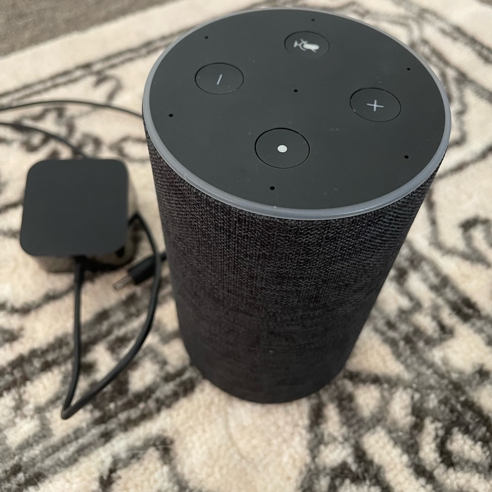 2nd generation amazon alexa - Picture 4 of 5